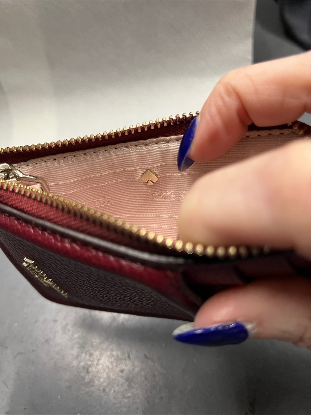 EUC kate spade Deep Burgundy Knot  Leather Card Case with Keyring - Picture 5 of 10